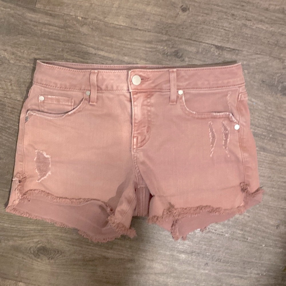 Level 99 pink jean shorts size 26